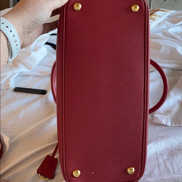 PRADA Medium Galleria Tote Bag w/ Strap (Red) - Picture 6 of 7